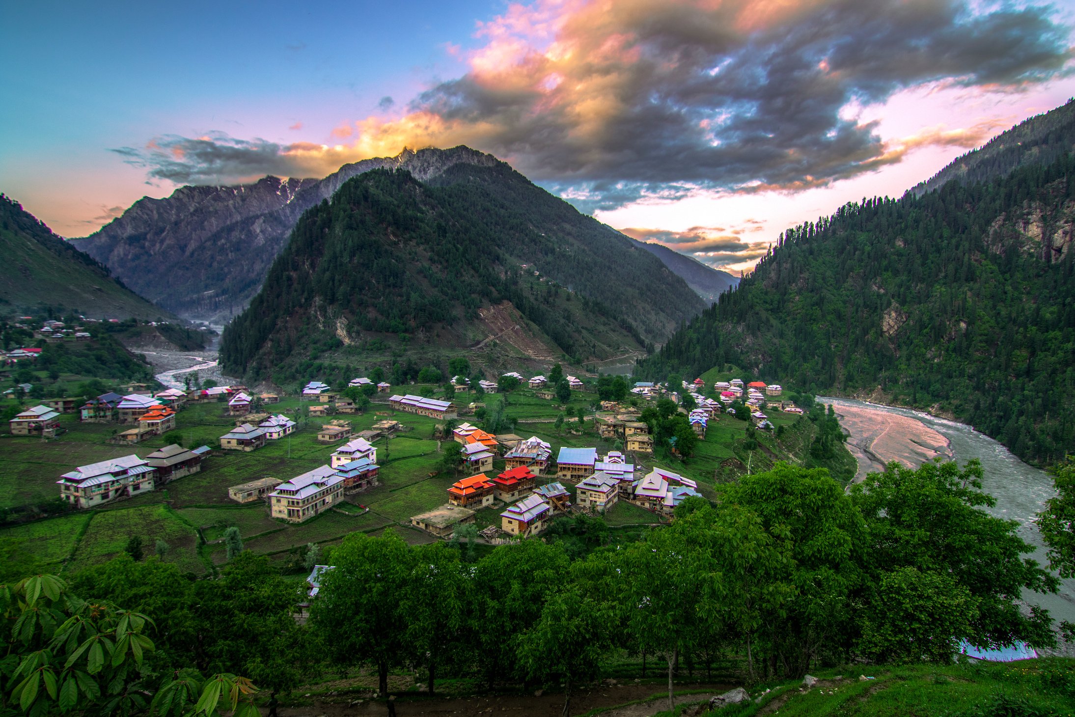 Kel Kashmir ,Pakistan